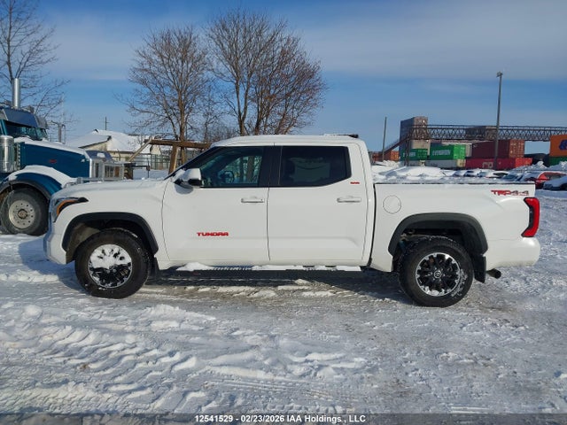 12541529 :رقم المزاد ، 5TFLA5DB6RX219973 vin ، 2024 Toyota Tundra Crewmax Sr/crewmax Sr5 مزاد بيع