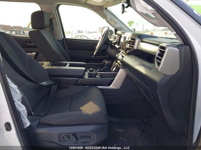12541529 :رقم المزاد ، 5TFLA5DB6RX219973 vin ، 2024 Toyota Tundra Crewmax Sr/crewmax Sr5 مزاد بيع