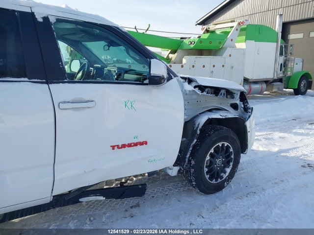 12541529 :رقم المزاد ، 5TFLA5DB6RX219973 vin ، 2024 Toyota Tundra Crewmax Sr/crewmax Sr5 مزاد بيع