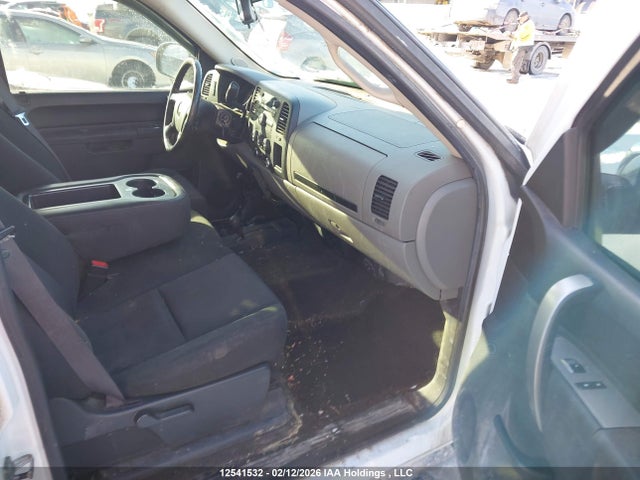 Aukcja sprzedaży 2011 Chevrolet Silverado K1500 Ls, vin: 3GCPKREA1BG325978, numer aukcji: 12541532
