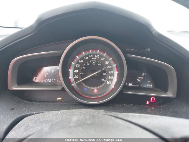 JM1BM1V78E1112166 Mazda Mazda3 Gs-sky