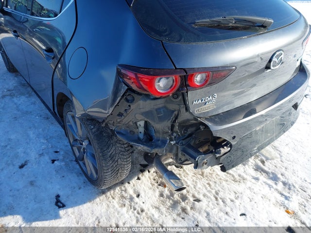 JM1BPBML7N1522324 Mazda 3 Premium