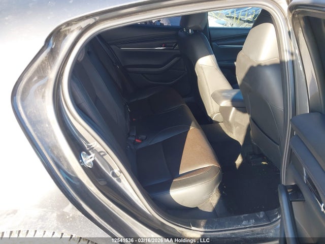 JM1BPBML7N1522324 Mazda 3 Premium