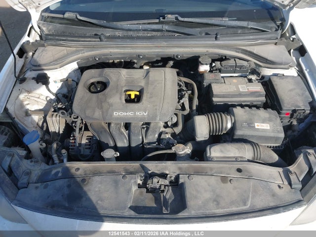 KMHD84LF6JU577574 Hyundai ELANTRA GL