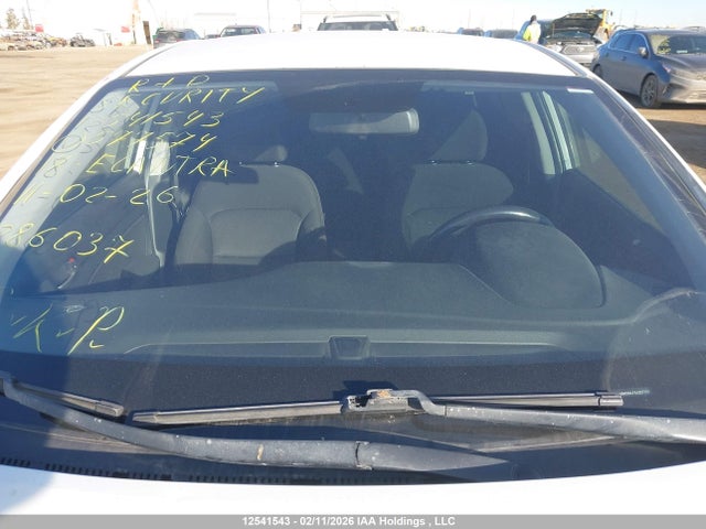 KMHD84LF6JU577574 Hyundai ELANTRA GL