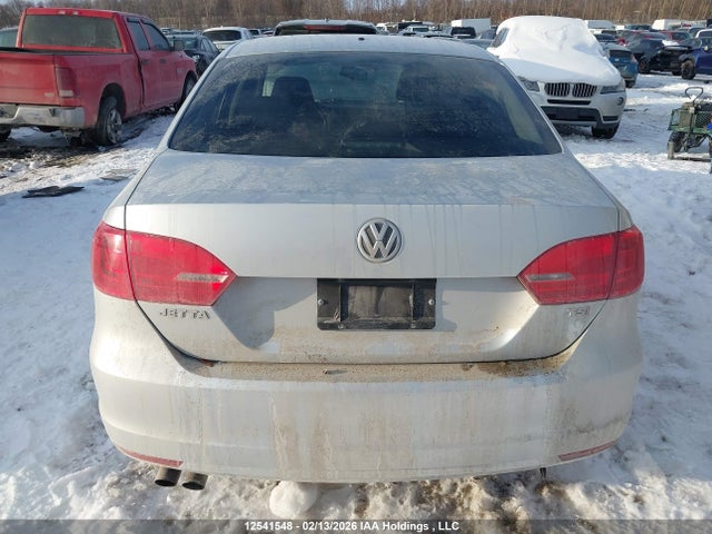 3VWD07AJ0EM395879 Volkswagen JETTA SE