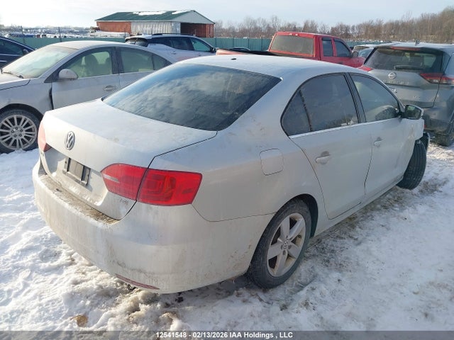 3VWD07AJ0EM395879 Volkswagen JETTA SE