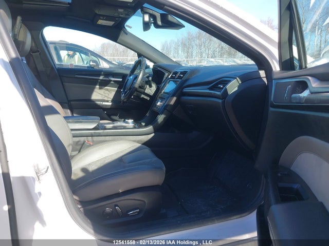 12541558 :رقم المزاد ، 3FA6P0VP3HR192303 vin ، 2017 Ford Fusion Sport مزاد بيع