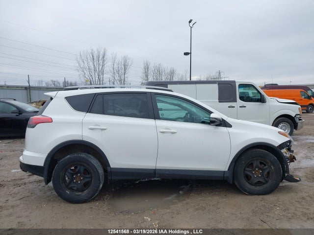 2T3BFREVXHW679542 Toyota RAV4 LE