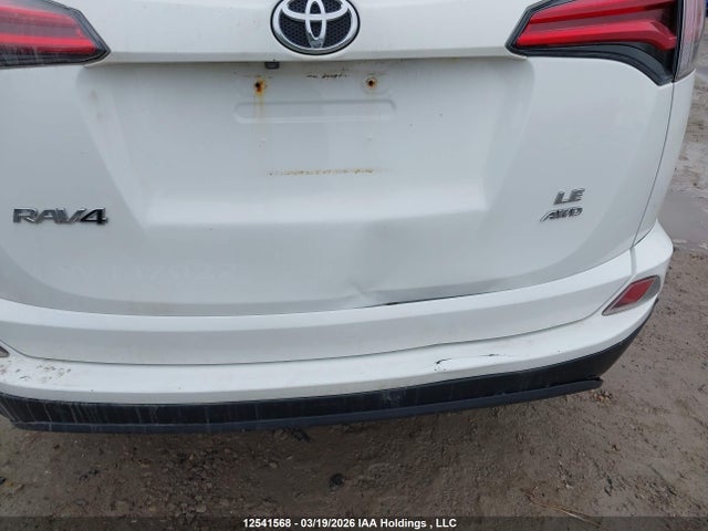 2T3BFREVXHW679542 Toyota RAV4 LE