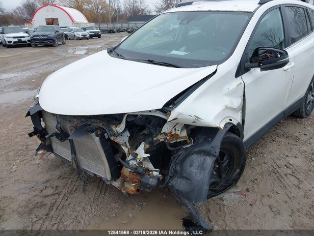 2T3BFREVXHW679542 Toyota RAV4 LE