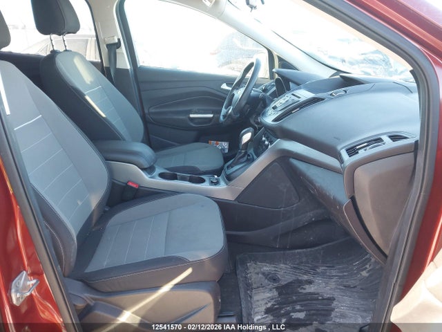 12541570 :رقم المزاد ، 1FMCU0GX1EUC25446 vin ، 2014 Ford Escape Se مزاد بيع