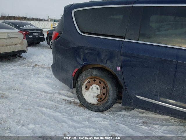 Aukcja sprzedaży 2017 Chrysler Pacifica Touring L Plus, vin: 2C4RC1EG8HR798212, numer aukcji: 12541625