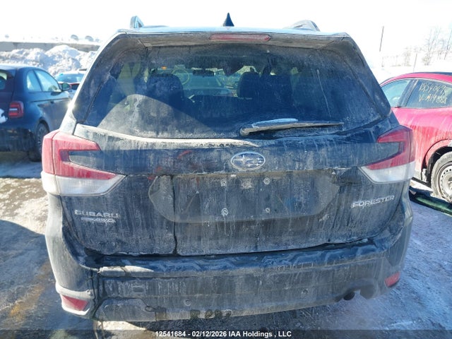 JF2SKEGC6KH423056 Subaru Forester Premium
