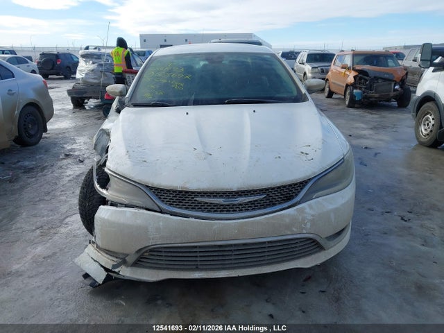 1C3CCCAG1FN525697 Chrysler 200 Limited