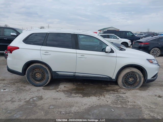 JA4AZ2A31KZ608200 Mitsubishi Outlander Es