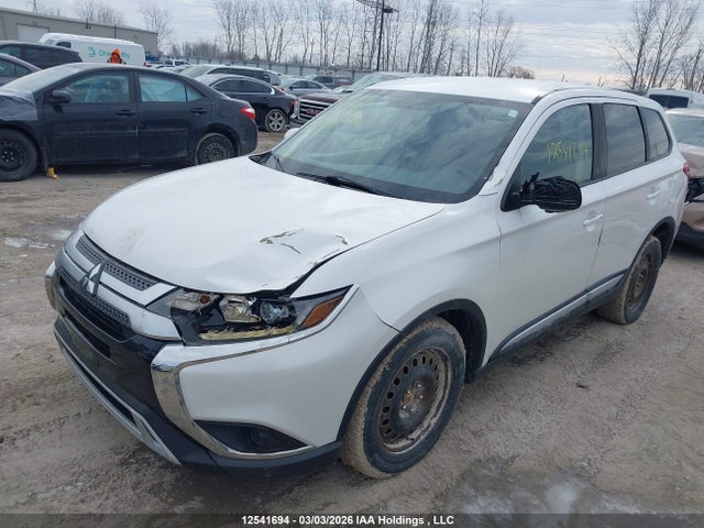 JA4AZ2A31KZ608200 Mitsubishi Outlander Es