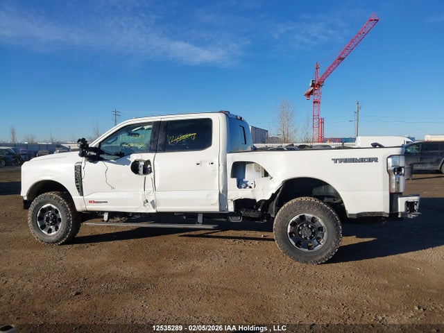 Ford F-350 Platinum 2025 1FT8W3BM4SED84566 Image 15