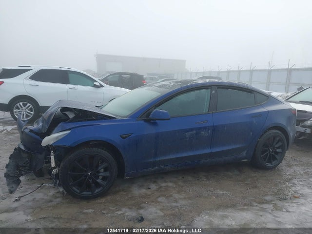 Продажа на аукционе авто 2023 Tesla Model 3, vin: LRW3E1EB6PC923569, номер лота: 12541719