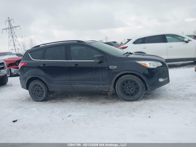 1FMCU0GX6EUC96299 Ford ESCAPE SE