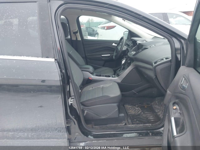 1FMCU0GX6EUC96299 Ford ESCAPE SE
