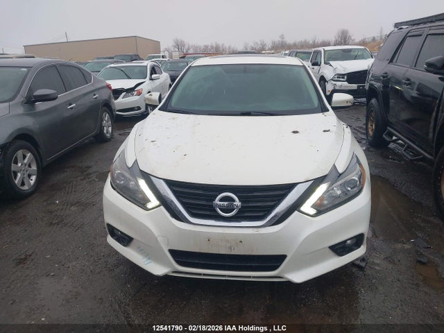 1N4AL3AP5JC258609 Nissan Altima 2.5 S/2.5 Sl Tech/2.5 Sv