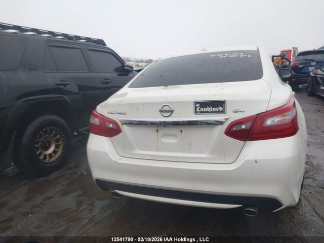 1N4AL3AP5JC258609 Nissan Altima 2.5 S/2.5 Sl Tech/2.5 Sv