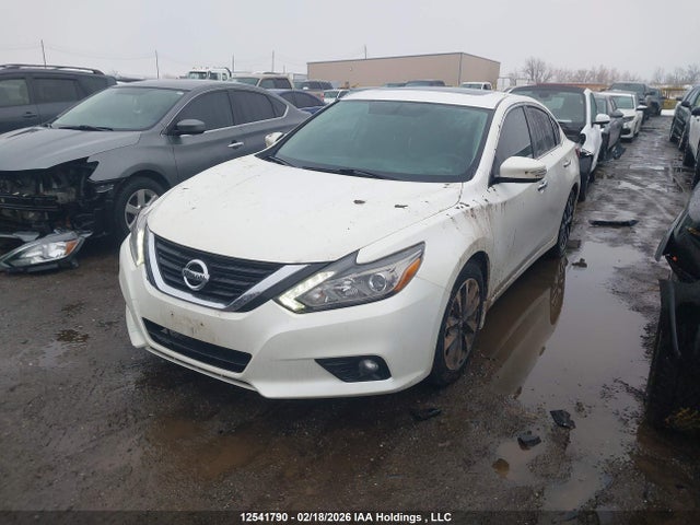 1N4AL3AP5JC258609 Nissan Altima 2.5 S/2.5 Sl Tech/2.5 Sv