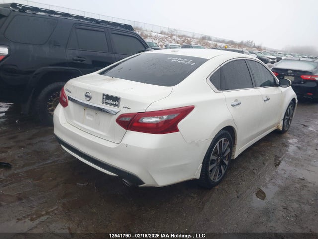 1N4AL3AP5JC258609 Nissan Altima 2.5 S/2.5 Sl Tech/2.5 Sv