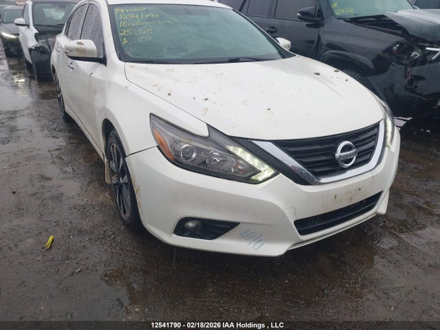 1N4AL3AP5JC258609 Nissan Altima 2.5 S/2.5 Sl Tech/2.5 Sv