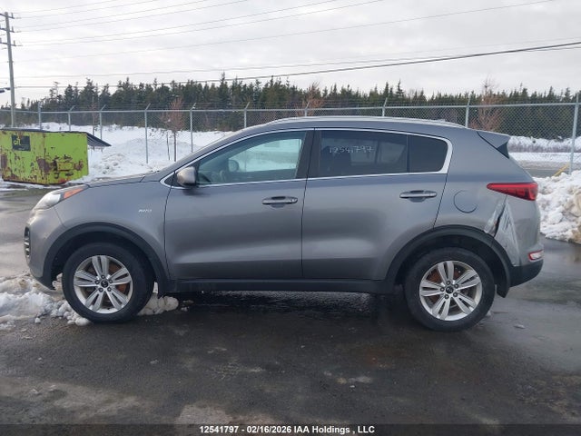KNDPMCAC2H7223821 KIA Sportage Lx