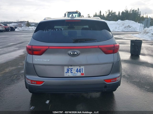 KNDPMCAC2H7223821 KIA Sportage Lx