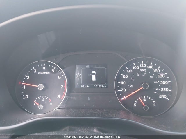 KNDPMCAC2H7223821 KIA Sportage Lx