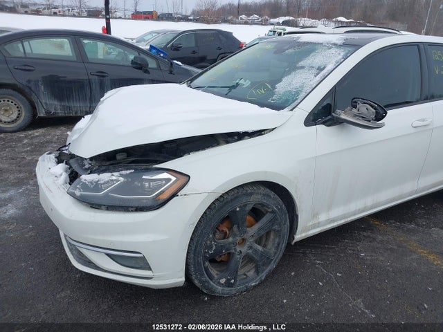 3VWB17AU5JM271647 Volkswagen Golf 1.8 Tsi Comfortline/1.8 Tsi Highline/1.8 Tsi Trendline