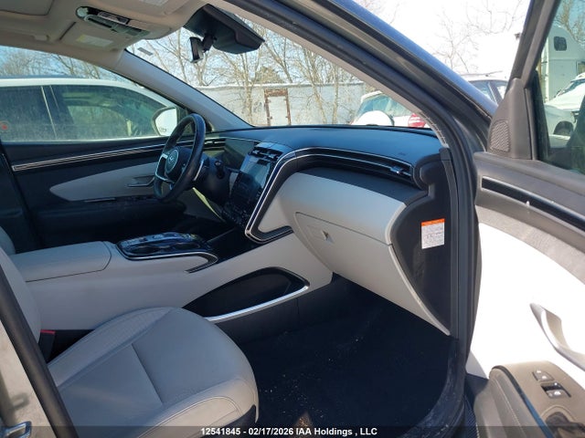 KM8JCCA15NU023449 Hyundai Tucson Luxury/ultimate