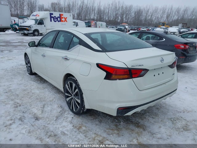 1N4BL4FW6MN304161 Nissan Altima 2.5 Platinum