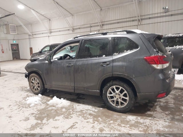 JF2SKEJC2LH555385 Subaru Forester Touring