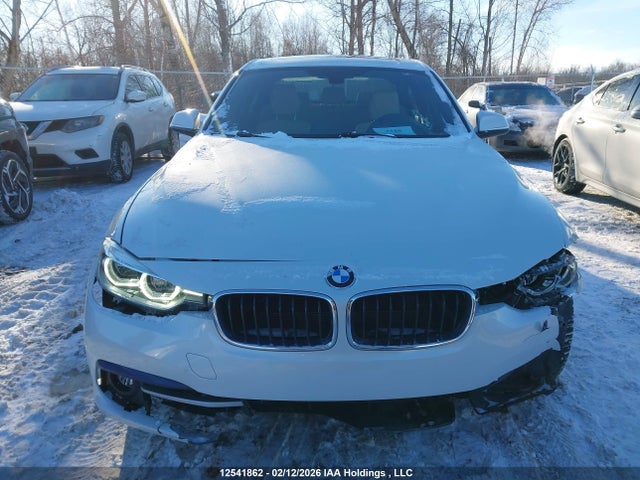 12541862 :رقم المزاد ، WBA8D9C53JA615928 vin ، 2018 Bmw 330i Xdrive مزاد بيع
