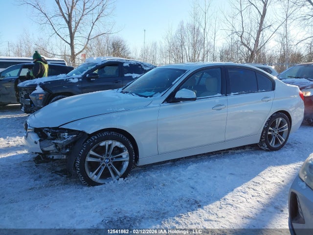 12541862 :رقم المزاد ، WBA8D9C53JA615928 vin ، 2018 Bmw 330i Xdrive مزاد بيع