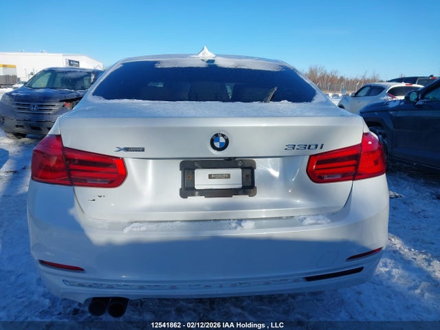 12541862 :رقم المزاد ، WBA8D9C53JA615928 vin ، 2018 Bmw 330i Xdrive مزاد بيع