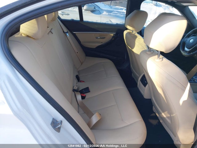 12541862 :رقم المزاد ، WBA8D9C53JA615928 vin ، 2018 Bmw 330i Xdrive مزاد بيع