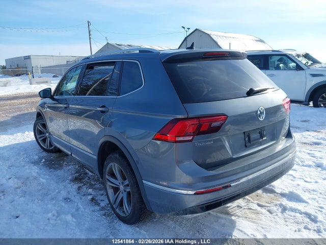 3VV4B7AX1LM133739 Volkswagen Tiguan Sel Premium R-line