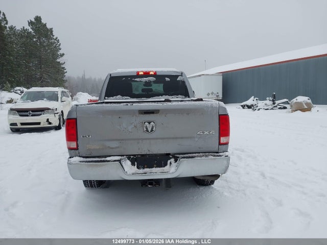 1C6RR7LG5NS241358 RAM 1500 Classic Slt