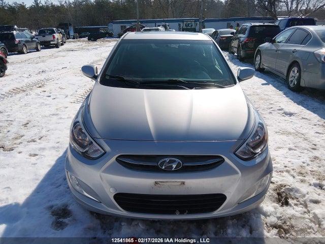 KMHCT5AE8HU349855 Hyundai ACCENT SE