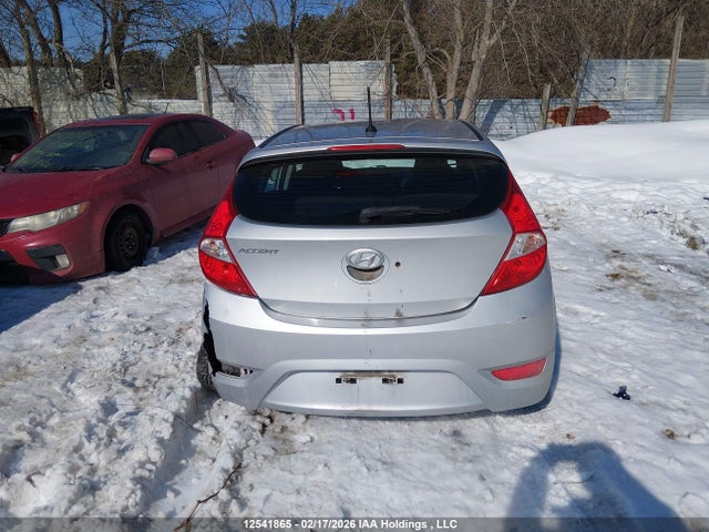 KMHCT5AE8HU349855 Hyundai ACCENT SE