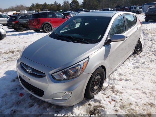 KMHCT5AE8HU349855 Hyundai ACCENT SE