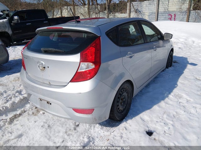 KMHCT5AE8HU349855 Hyundai ACCENT SE