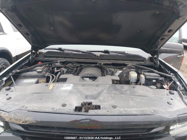 1GCVKREC6JZ216648 Chevrolet Silverado 1500 2lt