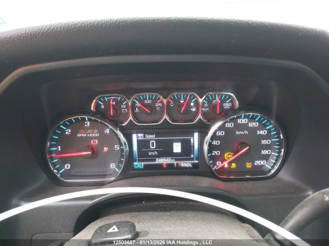 1GCVKREC6JZ216648 Chevrolet Silverado 1500 2lt