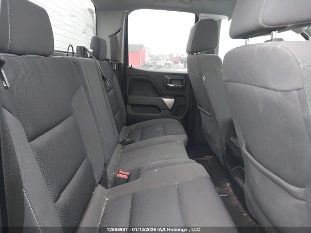 1GCVKREC6JZ216648 Chevrolet Silverado 1500 2lt